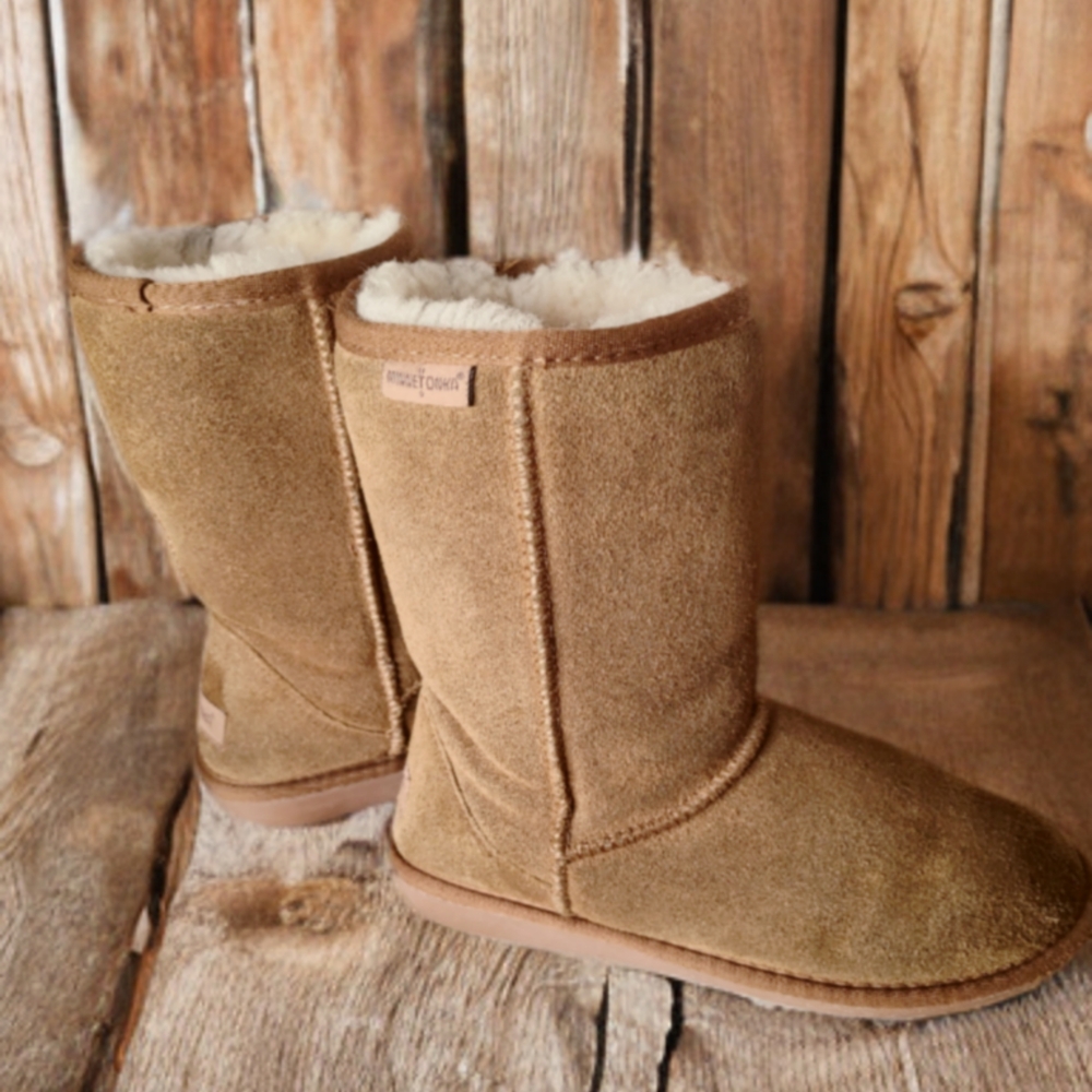 Minnetonka Brown Shearling Boots